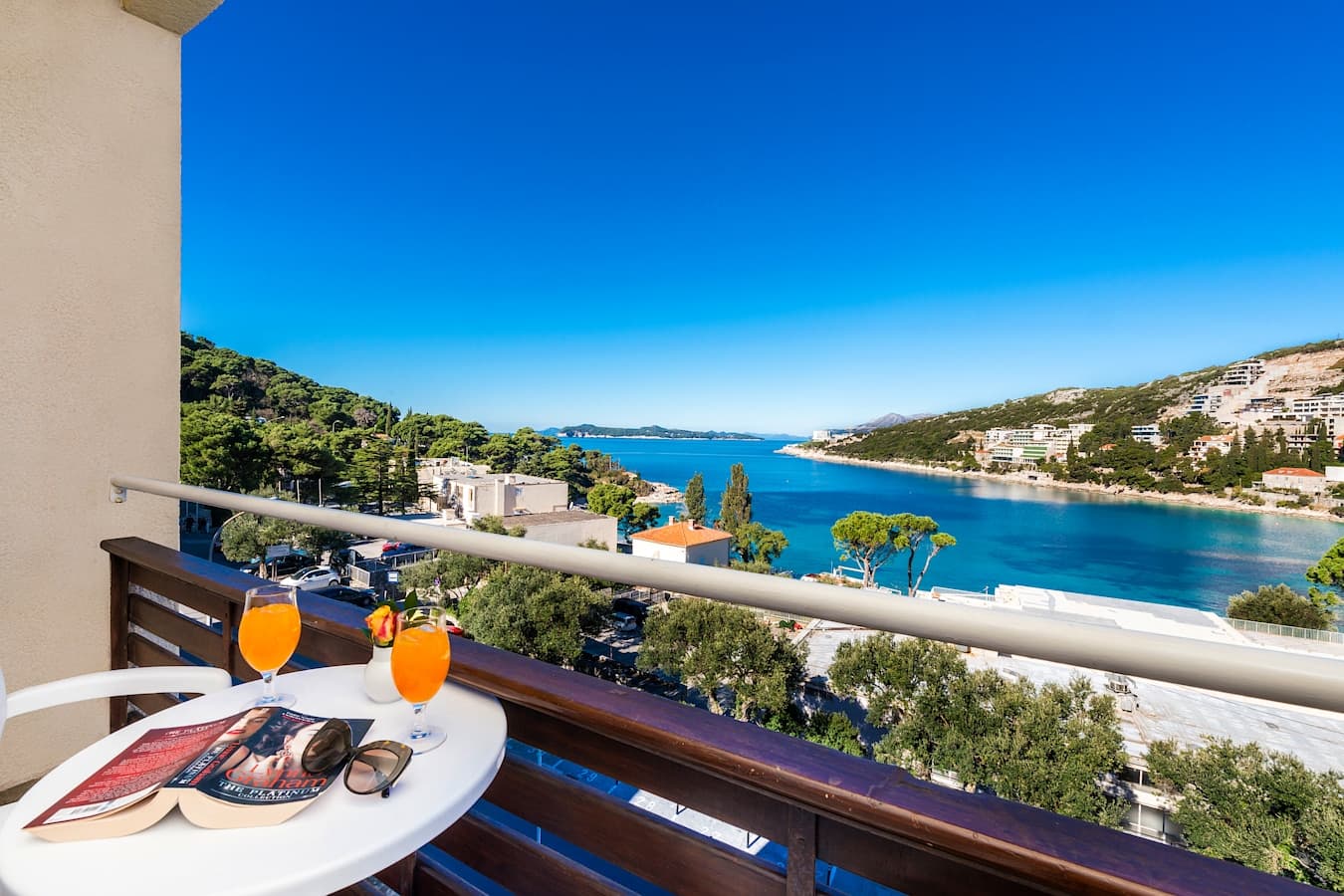 Sun, drinks and sea