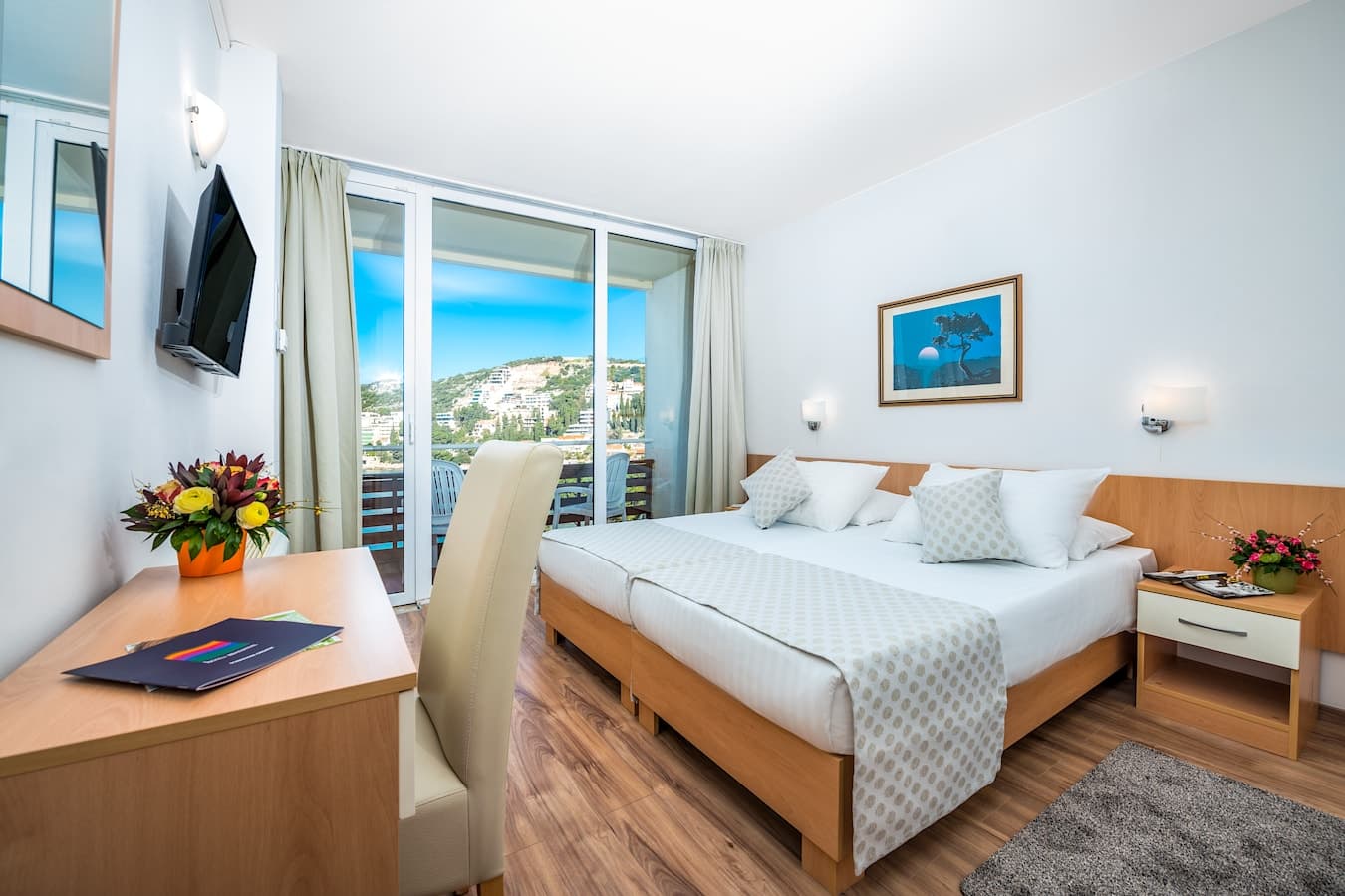 Double or Twin Room · Sea View
