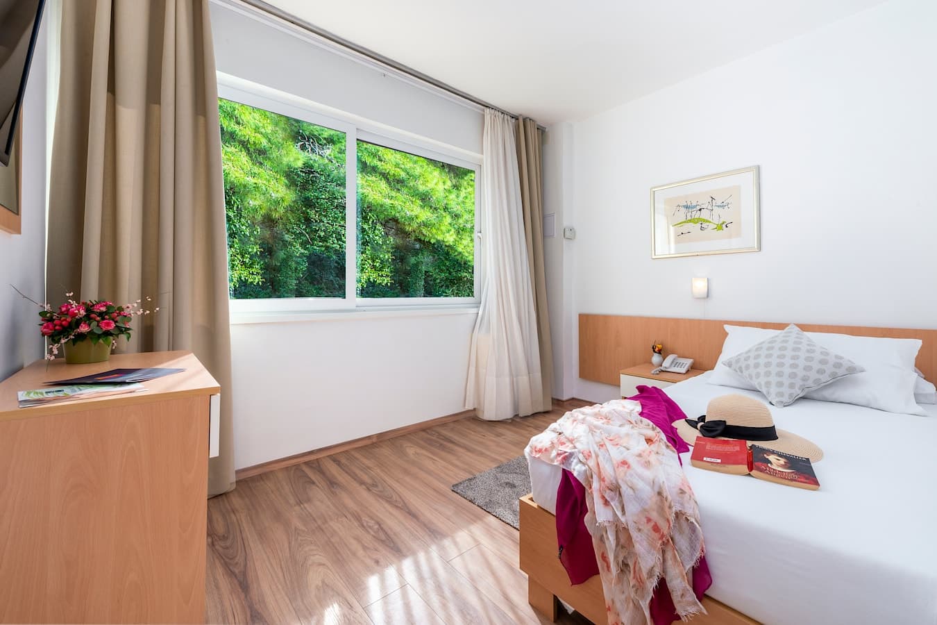 Single Room · Park View