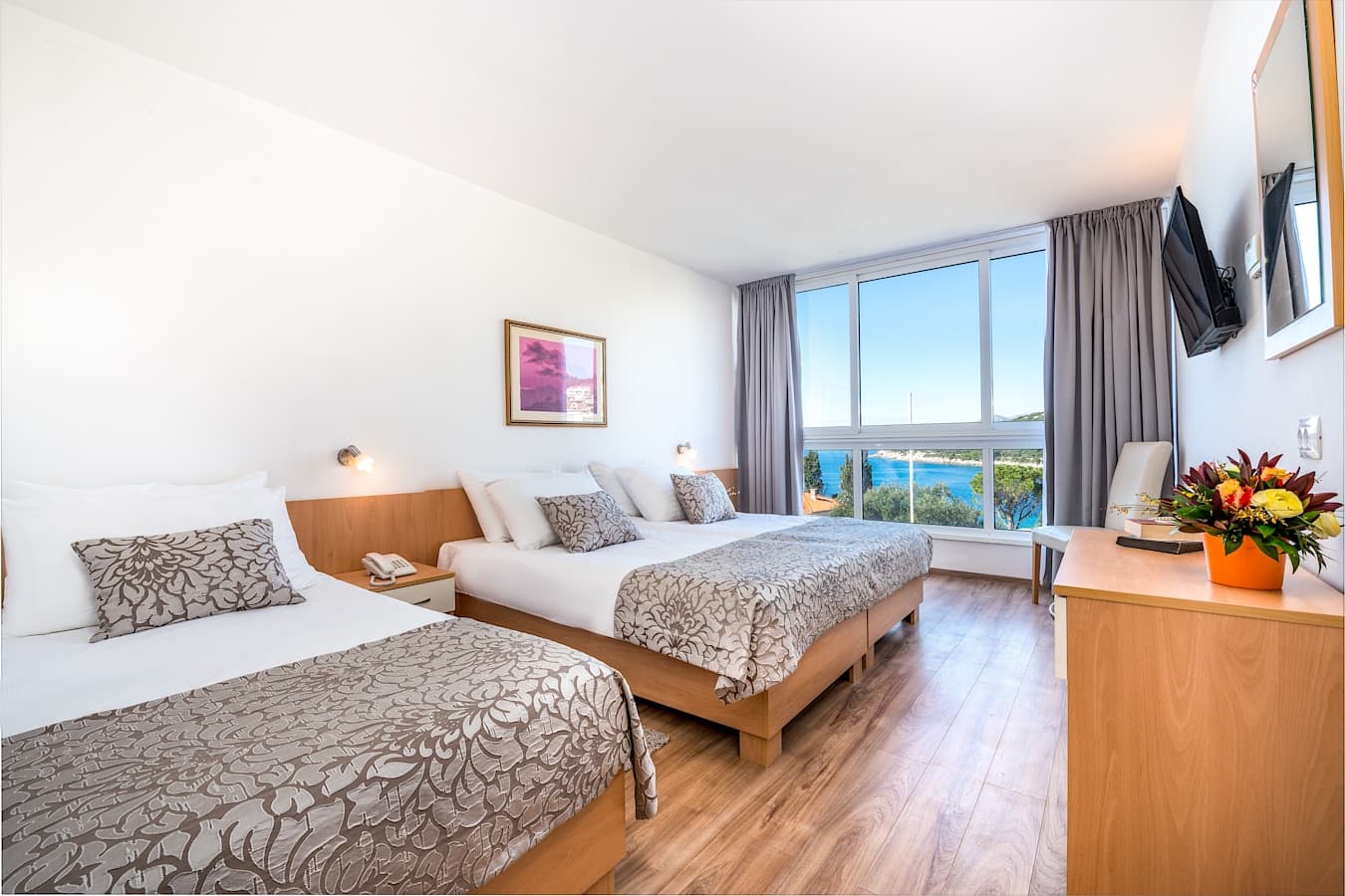 Family Room · Sea View