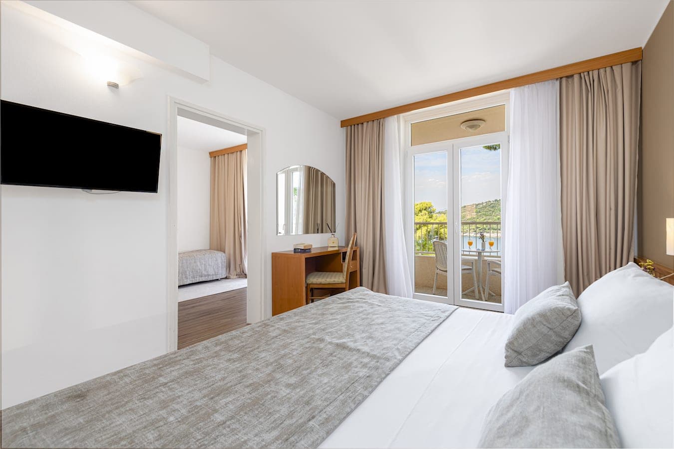 Family Room · Sea View